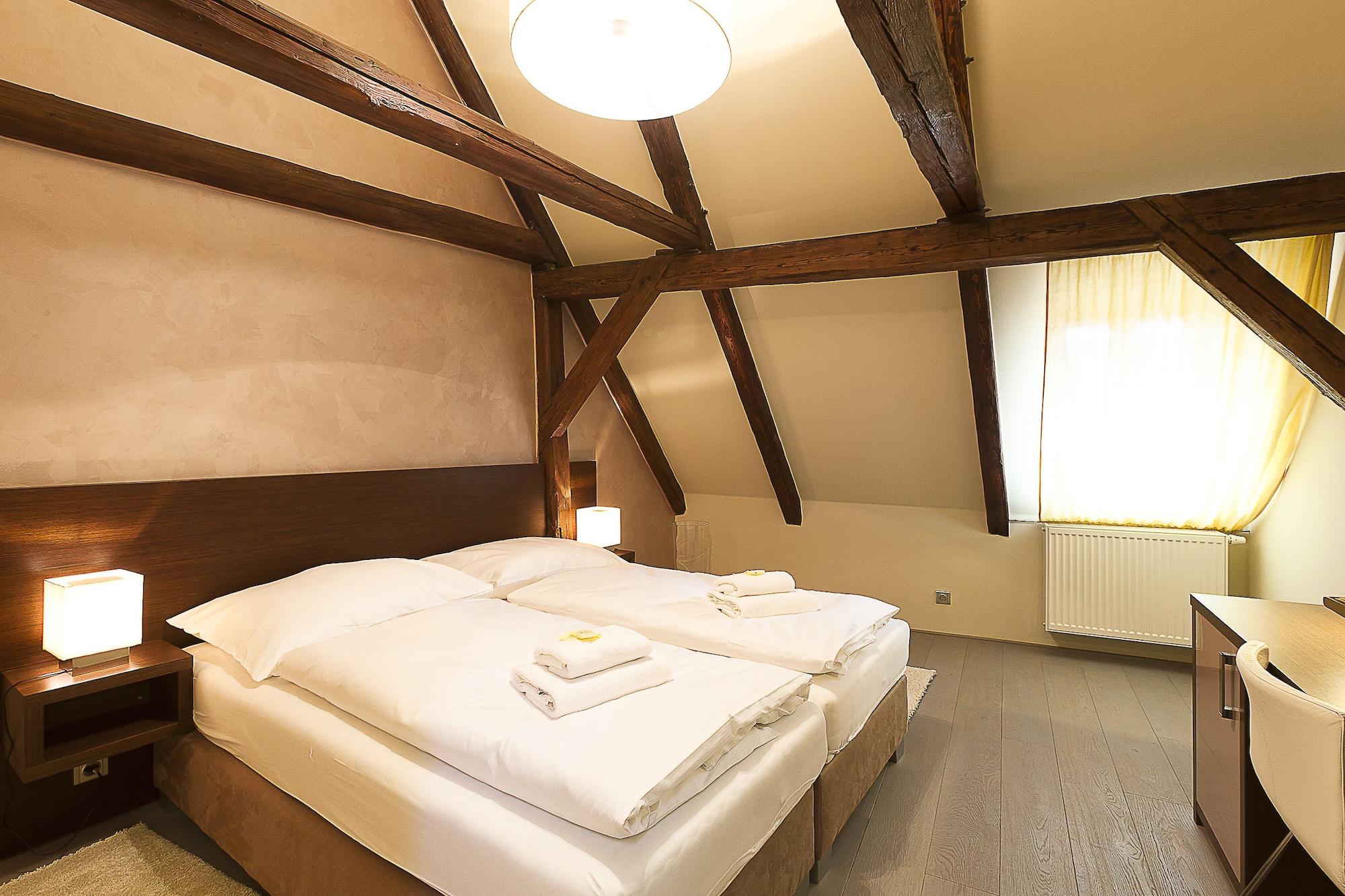 Hotel Krcinuv Dum Чешки Крумлов Екстериор снимка